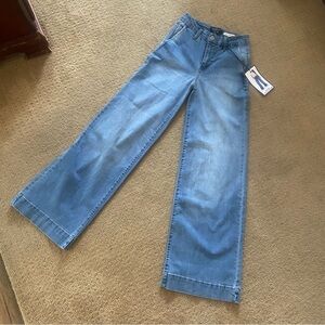 New BCBG BCBGeneration Stretch High Rise
Wide Leg Trousers Blue Jeans Size 3 26